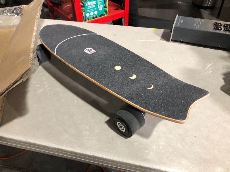 Photo 3 of ***CHARGER MISSING - NOT FUNCTIONAL - FOR PARTS***
Electric Skateboard Electric Longboard with Remote Control Electric Skateboard,350W