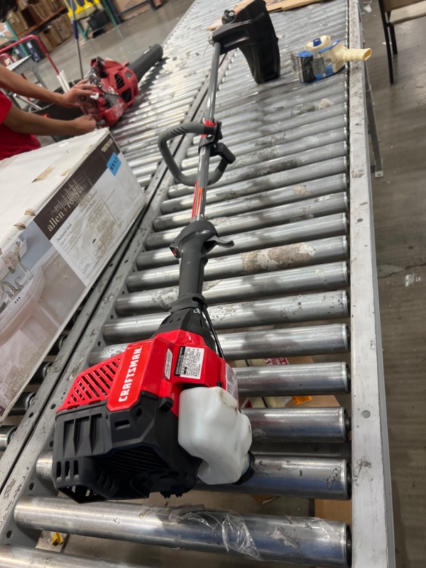 Photo 1 of  (Battery Not Included)Craftsman CMXGTAMDSS25 WS2200 25-cc 2-Cycle 17-in Straight Shaft GAS String Trimmer with Attachment Capable and Edger Capable