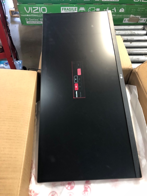 Photo 1 of LG 29WP60G-B UltraWide Monitor 29" 21:9 FHD (2560 x 1080) IPS Display, sRGB 99% Color Gamut, HDR 10, USB Type-C Connectivity, 3-Side Virtually Borderless Display - Black