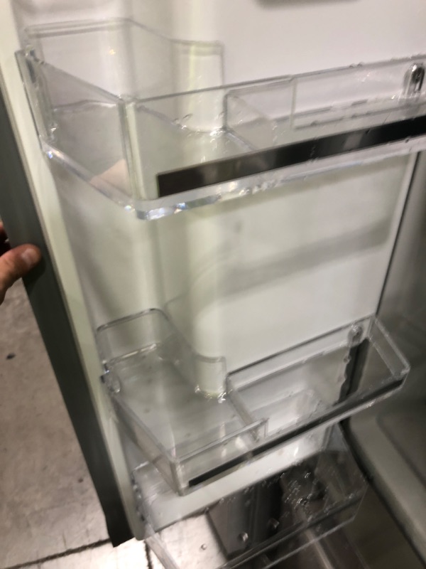 Photo 6 of Bosch 500 Series 21.6-cu ft Counter-depth Smart French Door Refrigerator with Ice Maker (Stainless Steel) 