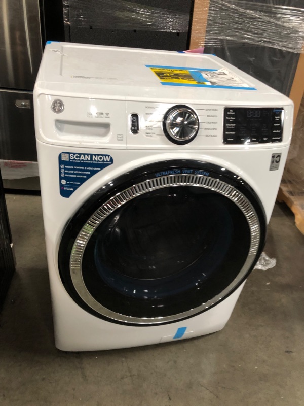 Photo 5 of DENTED**GE UltraFresh Vent System 4.8-cu ft Stackable Smart Front-Load Washer (White)