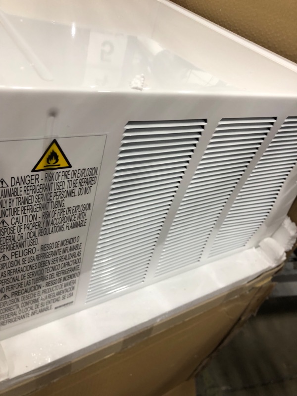 Photo 6 of LIKE NEW; DENTED SIDE**LG 14000 BTU Window Air Conditioners Dual Inverter Energy Saving Remote Control WiFi Enabled App Ultra-Quite Washable Filter Cools 800 Sq.Ft. for Large Room AC Unit air conditioner White LW1522IVSM