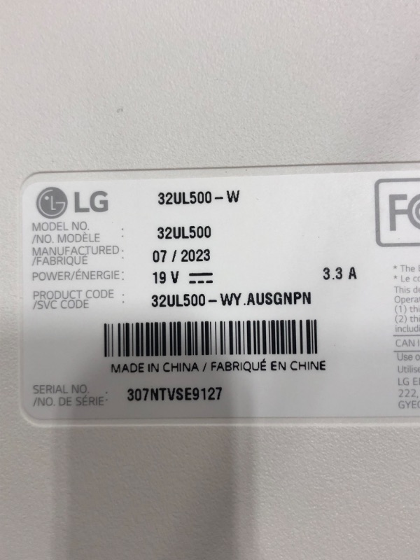 Photo 4 of LG 32" UHD 3840 x 2160 4K HDMI DisplayPort AMD FreeSync, DCI-P3 95% Color Gamut HDR 10 VESA Tilt Built-In Speaker Monitor