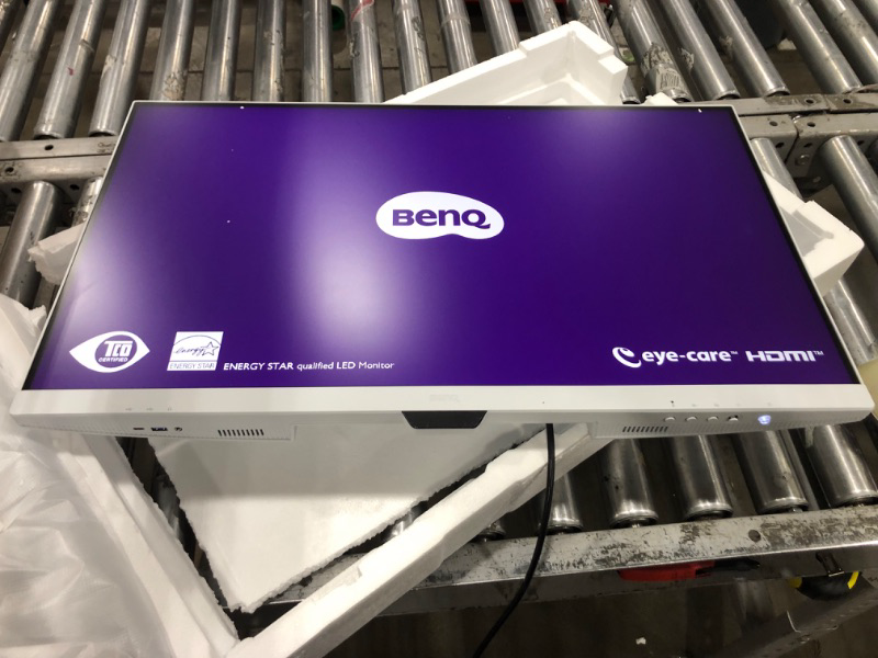 Photo 2 of BenQ GW3290QT Productivity Monitor 32" 1440p | IPS| Eye-Care Tech | 99% sRGB | Brightness Intelligence | Noise-Cancelling Mic & Speakers | Ergonomic | USB-C (65W) | USB Hub | DaisyChain,White
