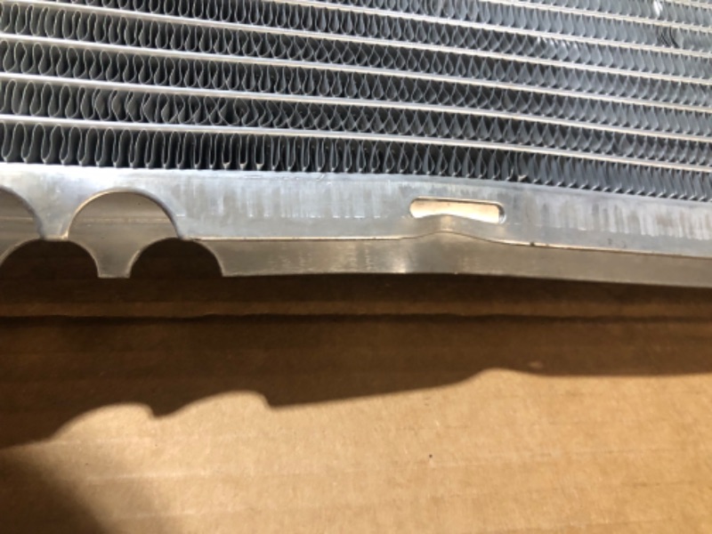 Photo 5 of DAMAGED SEE PICTURES OF DAMAGED********
DWVO 34'' Core Radiator Compatible Compatible with Chevy Silverado Suburban GMC Yukon Sierra Tahoe Escalade Hummer H2 4.3L 4.8L 5.3L 6.0L 6.2L V8 DWRD1001