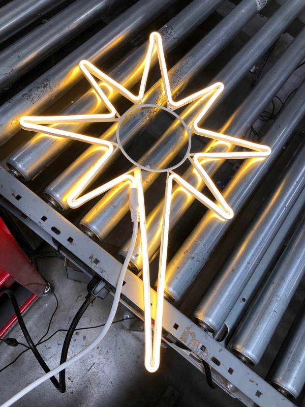 Photo 2 of 24 Inch Large Star of Bethlehem Outdoor Lights, 300 LED Outdoor Christmas Decorations Star Light, LED Lights for Christmas Nativity Scene Outdoor Yard Porch Festival Wedding Party, Warm White