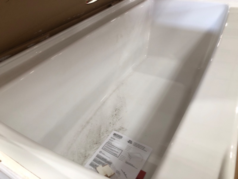 Photo 1 of *SEE NOTES* Classic 500 60 in. x 30 in. Soaking Bathtub with Left Drain in High Gloss White
