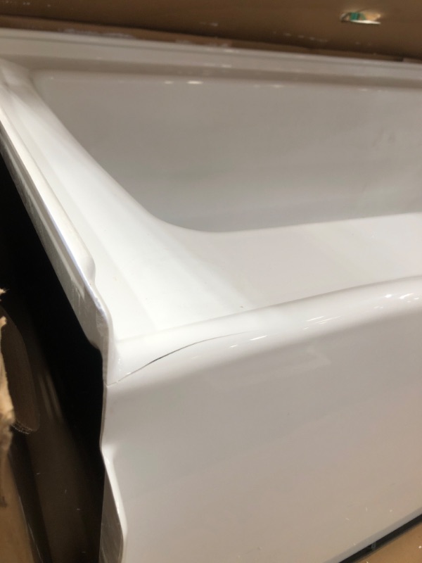 Photo 1 of *SEE NOTES* Classic 500 60 in. x 30 in. Soaking Bathtub with Left Drain in High Gloss White
