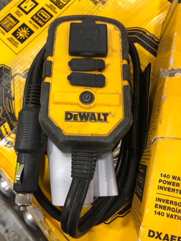 Photo 2 of DeWalt Power Inverter Dxaepi140