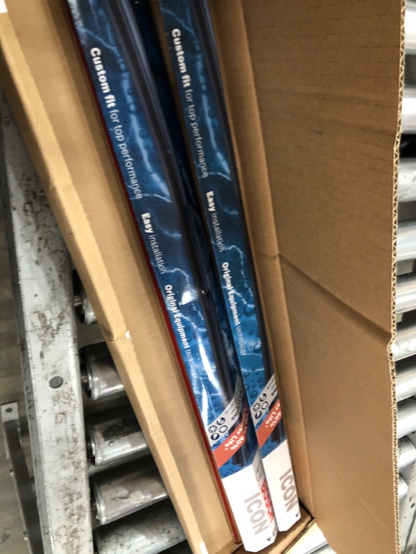 Photo 1 of BOSCH 22A20A ICON Beam Wiper Blades - Driver and Passenger Side - Set of 2 Blades (22A & 20A) Front (22A & 20A) ICON Combo Pack (Front)