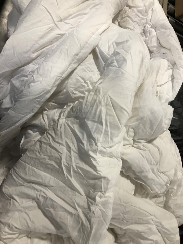 Photo 3 of Amazon Basics Down Alternative Bedding Comforter Duvet Insert - Full/Queen, White, Warm