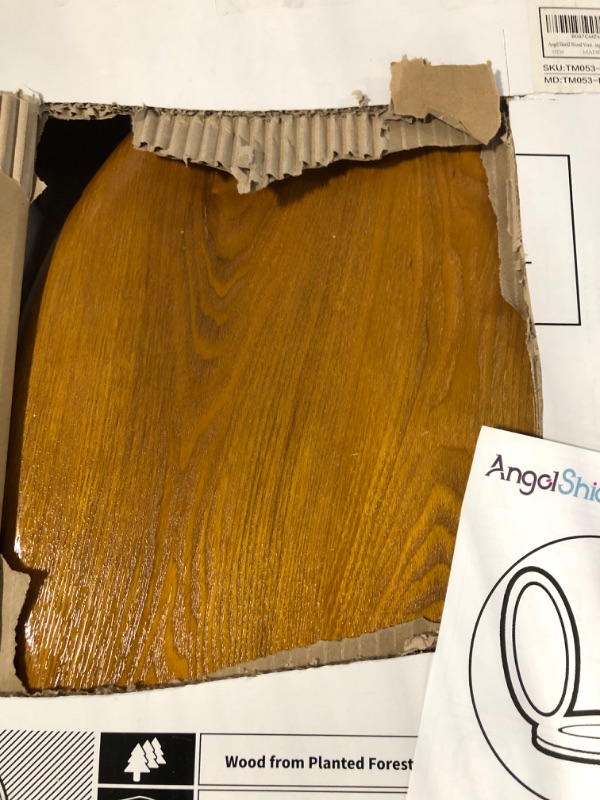 Photo 3 of Angel Shield Wood Veneer Natural Toilet Seat with Quiet Close, Easy Clean, Quick-Release Hinges (Elongated, Oak) Elongated-18.5" Oak