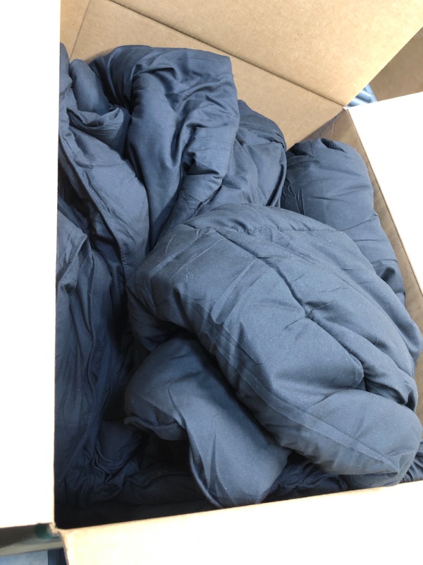 Photo 3 of Amazon Basics Reversible, Lightweight Microfiber Comforter Blanket - Full/Queen, Black/Gray Black / Grey Full/Queen 1-Pack