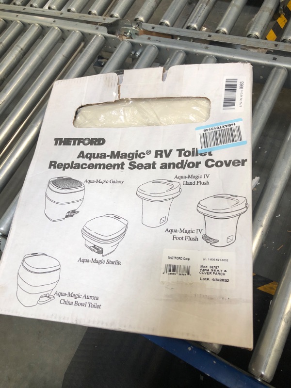 Photo 2 of Thetford 36787 Aqua Magic IV Toilet Seat & Cover, Parchment