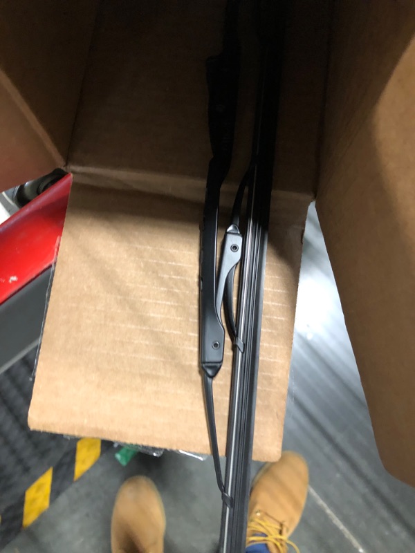 Photo 1 of Rain-X 26&#34; Weatherbeater Wiper Blade 2