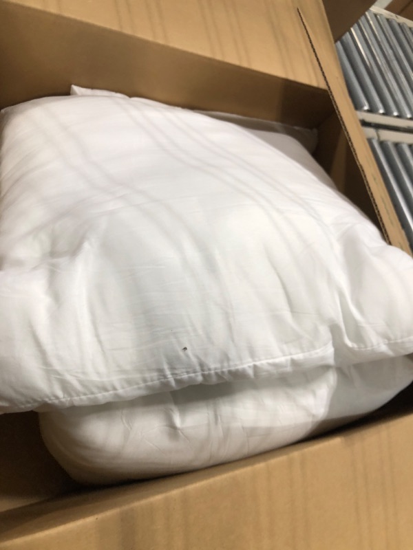 Photo 1 of 4 WHITE QUALITY MICROFIBER THROW PILLOW
