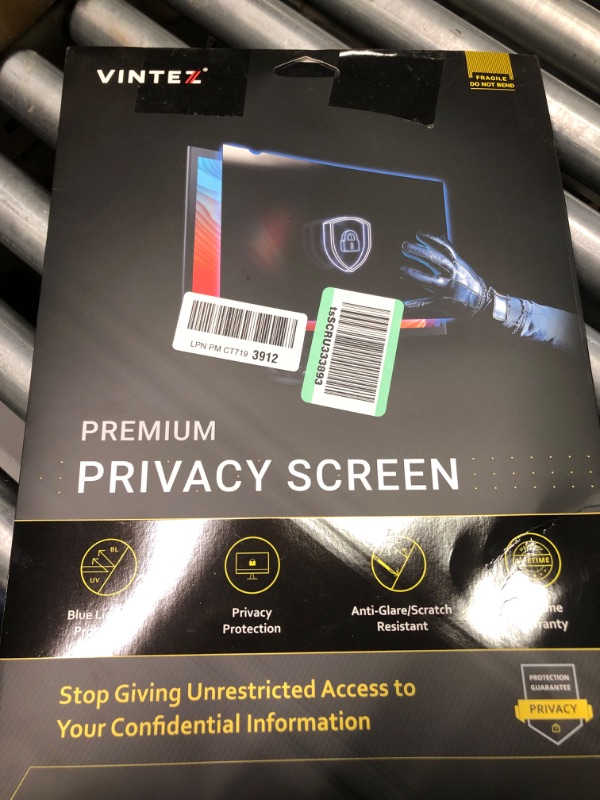 Photo 1 of Premium Privacy Screen 18.5 inch