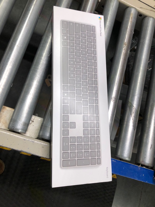 Photo 4 of Microsoft Surface Keyboard, WS2-00025, Silver