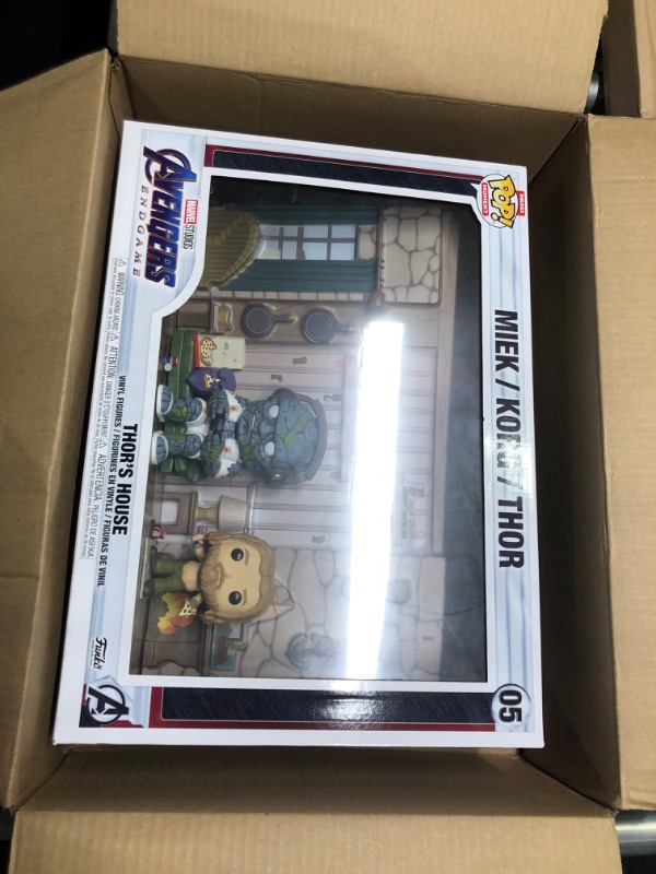 Photo 3 of Funko Pop! Moments Deluxe: Avengers: Endgame - Thor's House, Miek, Korg, Thor