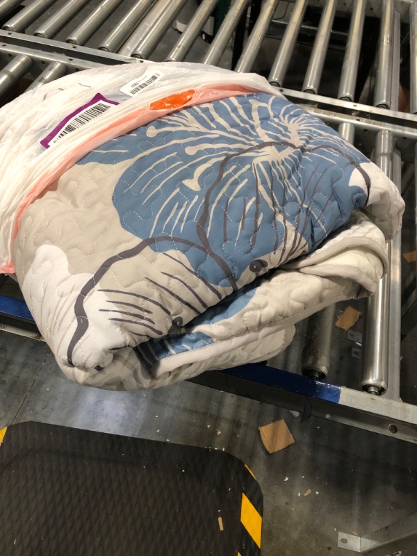 Photo 1 of 3 Pieces Quilt Set King Blue Floral Pattern Quilt Coverlet Elegant Bohemian Bedspread with 2 Pillow Shams Soft Lightweight Bedding Quilt Set for Adults (Blue, 104"x90") King (104"x 90") Blue Flower