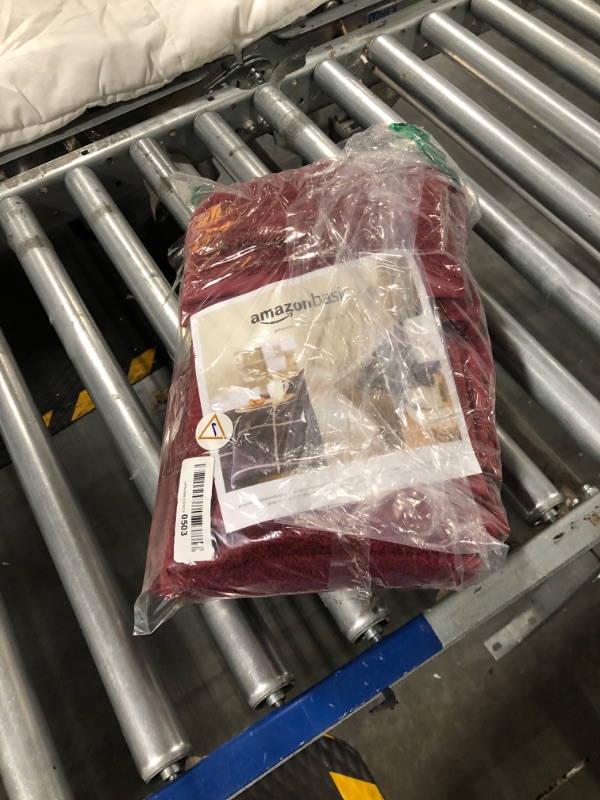 Photo 2 of 6 pack maroon hand towels Amazon Basics