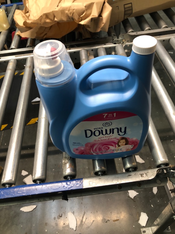 Photo 1 of Downy Fabric Softener, April Fresh, 140 fl oz 190 loads