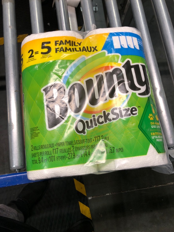 Photo 2 of Bounty Select-A-Size Paper Towels, White, 2 Triple Rolls = 6 Regular Rolls 2 Count (Pack of 1)