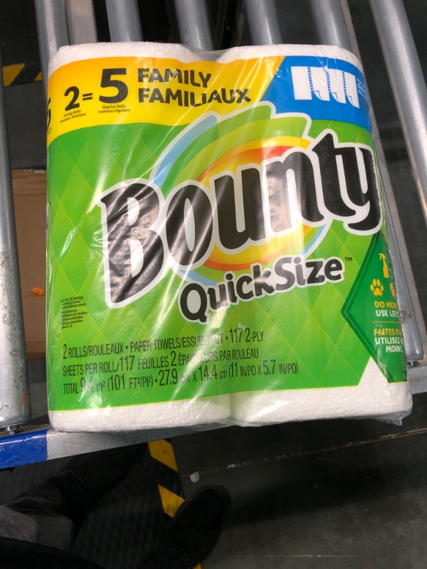 Photo 2 of Bounty Select-A-Size Paper Towels, White, 2 Triple Rolls = 6 Regular Rolls 2 Count (Pack of 1)