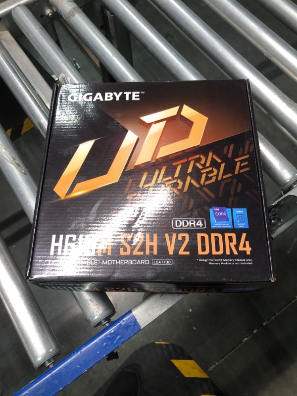 Photo 2 of GIGABYTE H610M S2H V2 DDR4 (H610/ Intel/LGA 1700/ Micro ATX/ DDR4/ Single M.2/ PCIe 4.0/ USB 3.2 Gen1/ Realtek GbE LAN/Motherboard) H610 H610M S2H V2 DDR4