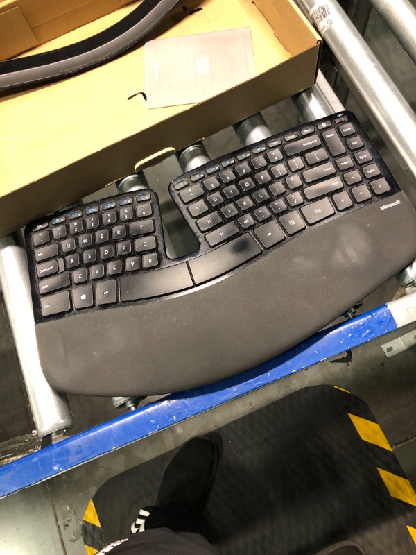 Photo 2 of Microsoft Sculpt Ergonomic Keyboard for Business (5KV-00001 )
