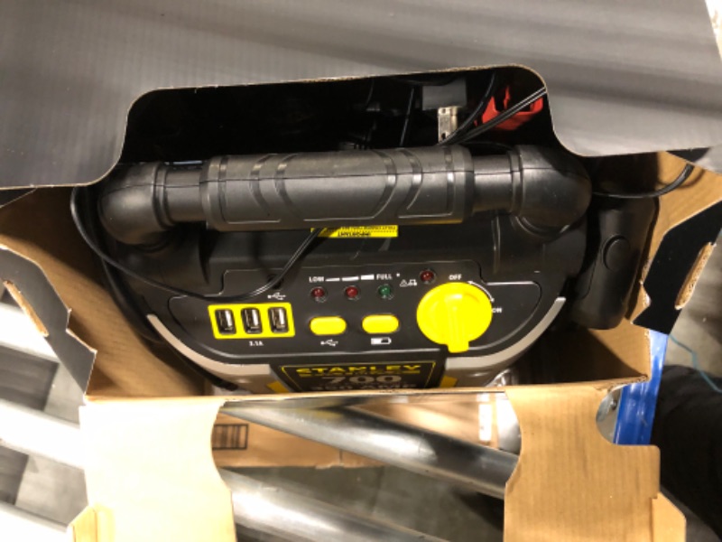 Photo 3 of STANLEY FATMAX J7CS Portable Power Station Jump Starter: 700 Peak/350 Instant Amps, 120 PSI Air Compressor, 3.1A USB Ports, Battery Clamps