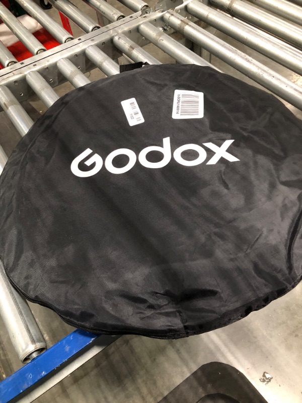 Photo 1 of Godox 40"x60"/100x150cm Collapsible Photography Light Reflector, 5-in-1 Oval Multi Disc Diffuser with Carrying Bag - Gold, Silver, Black, White, Translucent for Studio Outdoor Lighting