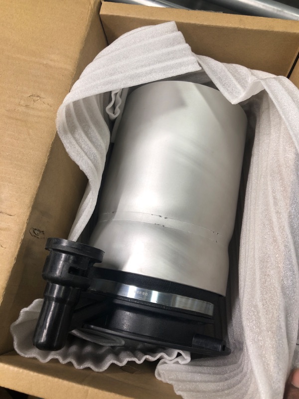 Photo 1 of VIGOR Rear Air Spring Compatible with 2007-2012 Ford Expedition, Lincoln Navigator Car Suspension, OEM Replace Part Number 7L1Z5A891B, 8L1Z5A891B