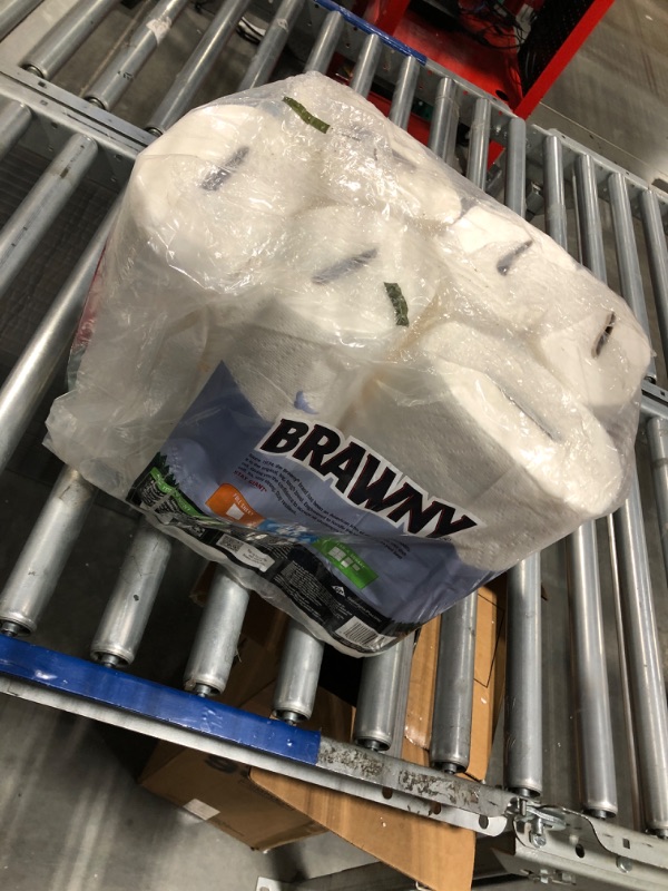 Photo 2 of Brawny® Pick-A-Size® Paper Towels, 6 Double Rolls (Pack of 3) White 1 Count (Pack of 18)