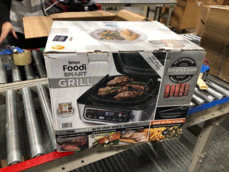 Photo 1 of Ninja Foodi 5-in-1 Indoor Grill with Integrated Smart Probe, 3.9 L (4 qt.) Air Fryer