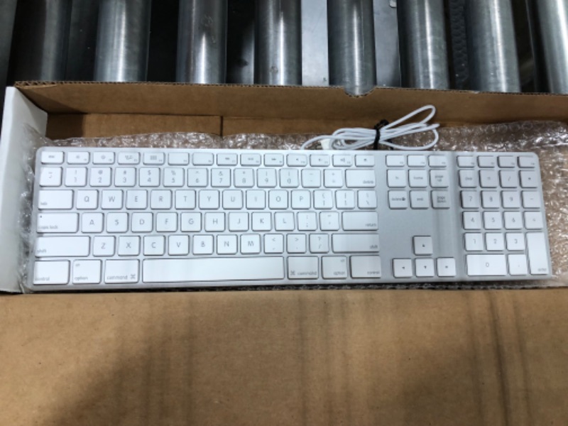 Photo 3 of Apple Aluminum Wired Keyboard MB110LL/A (Renewed)