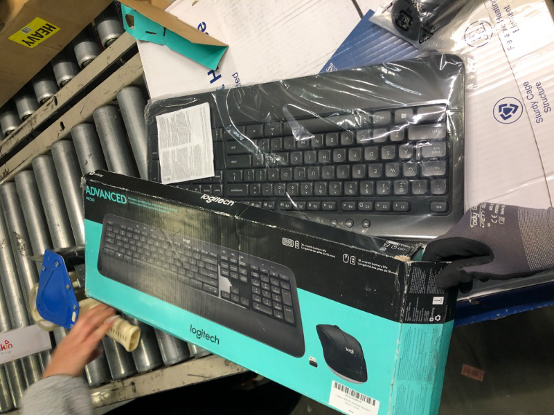 Photo 2 of Logitech MK540 Wireless Keyboard Mouse Combo 1 Pack