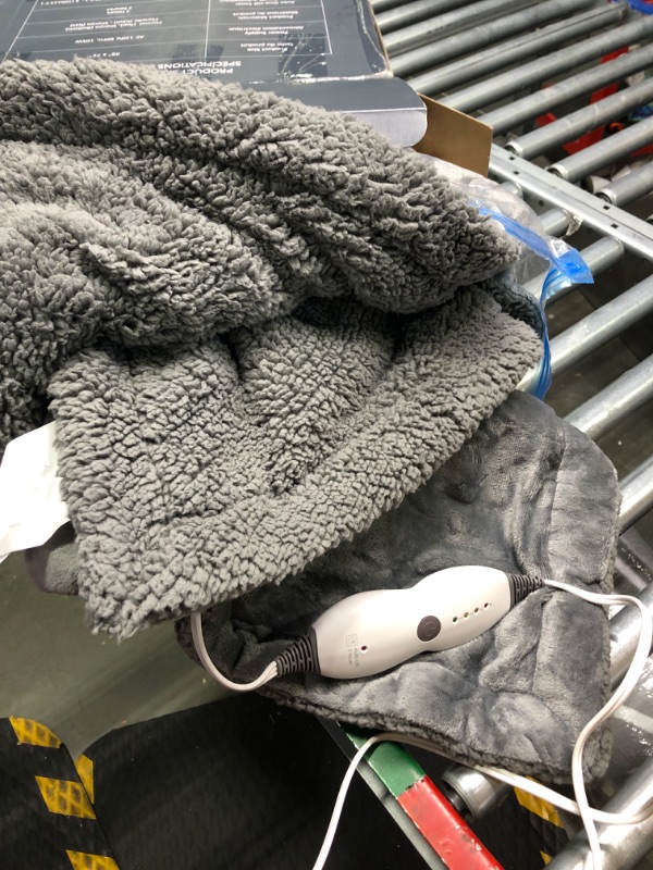 Photo 1 of Heated Weighted Blanket, Sherpa Fleece Electric Throw Blanket 15 lbs for Adult, Fast Heating, Weighted Blankets Twin Size with 4 Heating Levels 2 Hours Timer Auto Off, 48 x 72 inches, Grey
