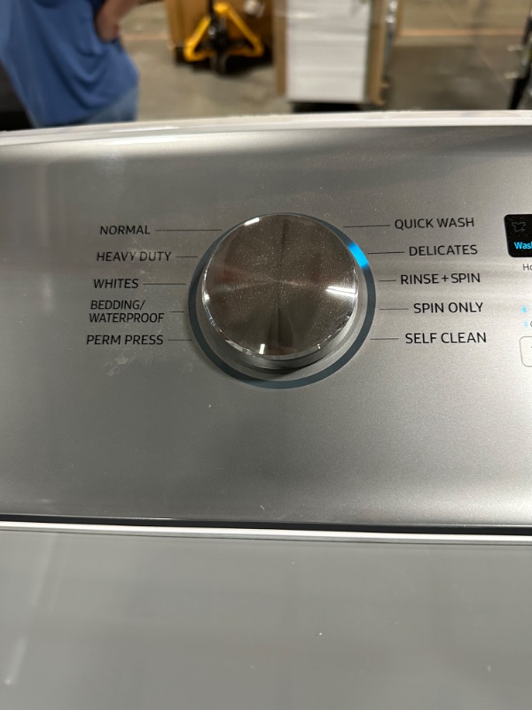 Photo 7 of Samsung 5-cu ft High Efficiency Impeller Top-Load Washer (White) ENERGY STAR
*per notes- no damage* -return type- scratch- unable to locate scratch*
