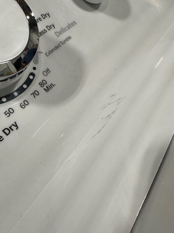 Photo 12 of GE 7.2-cu ft Electric Dryer (White)
*unable to test- product plug was unique* *minor scratch by control dial*