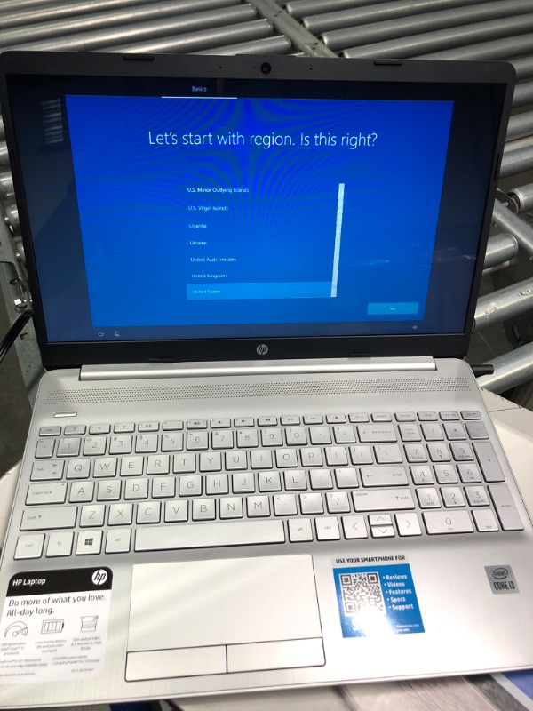 Photo 4 of HP 15.6”, Core i3-1010, 4GB SDRAM, 128GB SSD, Natural Silver, Windows 10, 15-dw1024wm