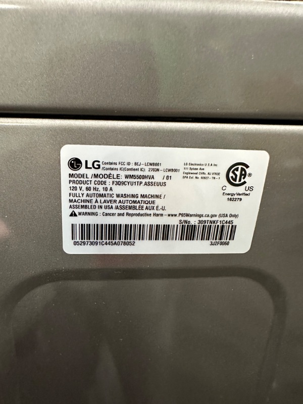 Photo 3 of LG TurboWash 360 4.5-cu ft High Efficiency Stackable Steam Cycle Smart Front-Load Washer (Graphite Steel) ENERGY STAR
*no damage* 