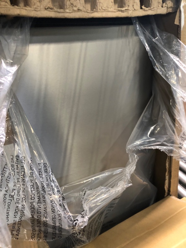 Photo 1 of 13-GALLON RECTANGLE TRASH CAN