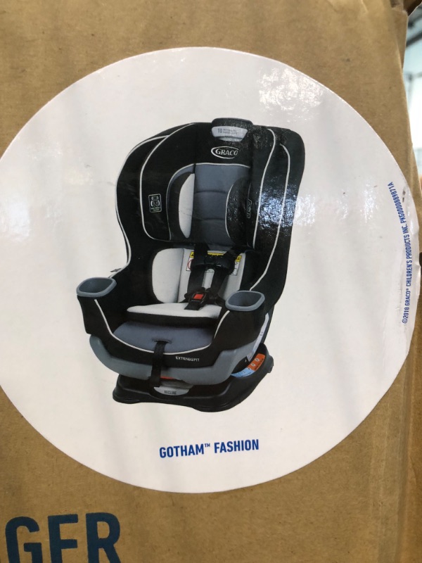 Photo 4 of Graco Extend2Fit Convertible Car Seat, Gotham