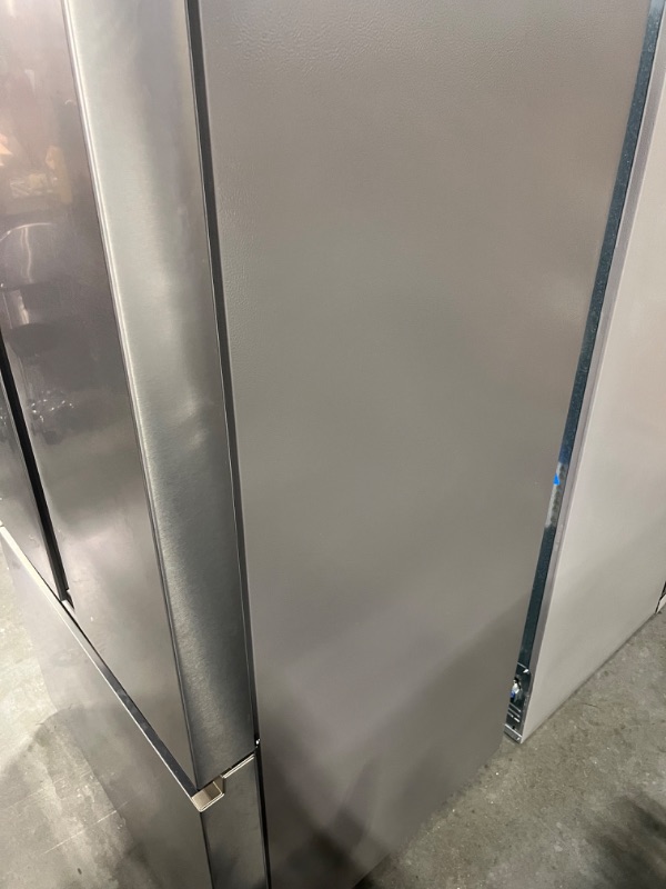 Photo 4 of Hisense 26.6-cu ft French Door Refrigerator with Ice Maker (Fingerprint Resistant Stainless Steel) ENERGY STAR
