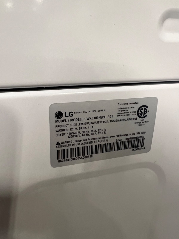 Photo 1 of LG WashTower Electric Stacked Laundry Center with 4.5-cu ft Washer and 7.4-cu ft Dryer (ENERGY STAR)
