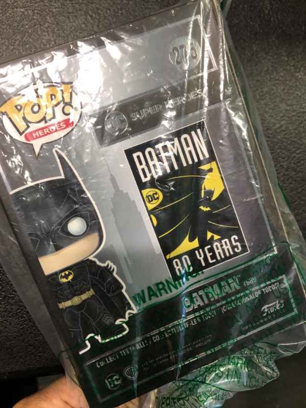 Photo 3 of Funko Pop! Heroes: Batman 80th - Batman (1989),Multicolor, Standard ?newyear?limited?