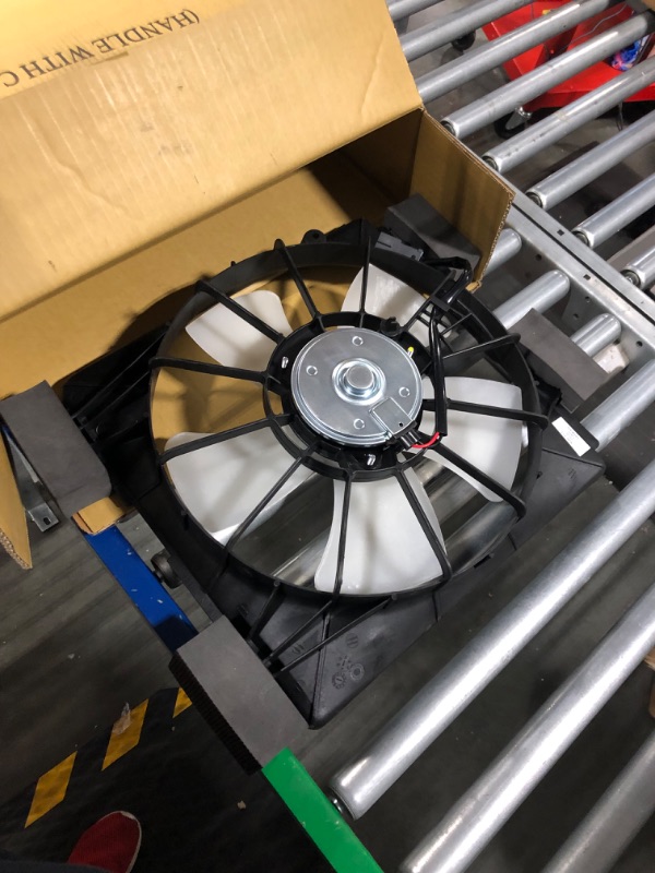 Photo 1 of Dorman 620-253 Engine Cooling Fan Assembly Compatible with Select Honda Models