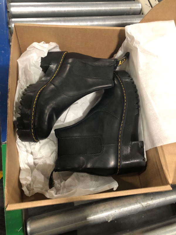 Photo 1 of Dr. Martens Unisex 2976 Chelsea Boot
