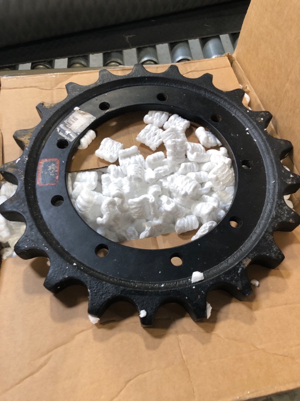 Photo 1 of FridayParts 9 Hole 21 Teeth Drive Sprocket 6539097 Compatible for Bobcat Mini Excavator 231 325 328 331 331D 331E 334